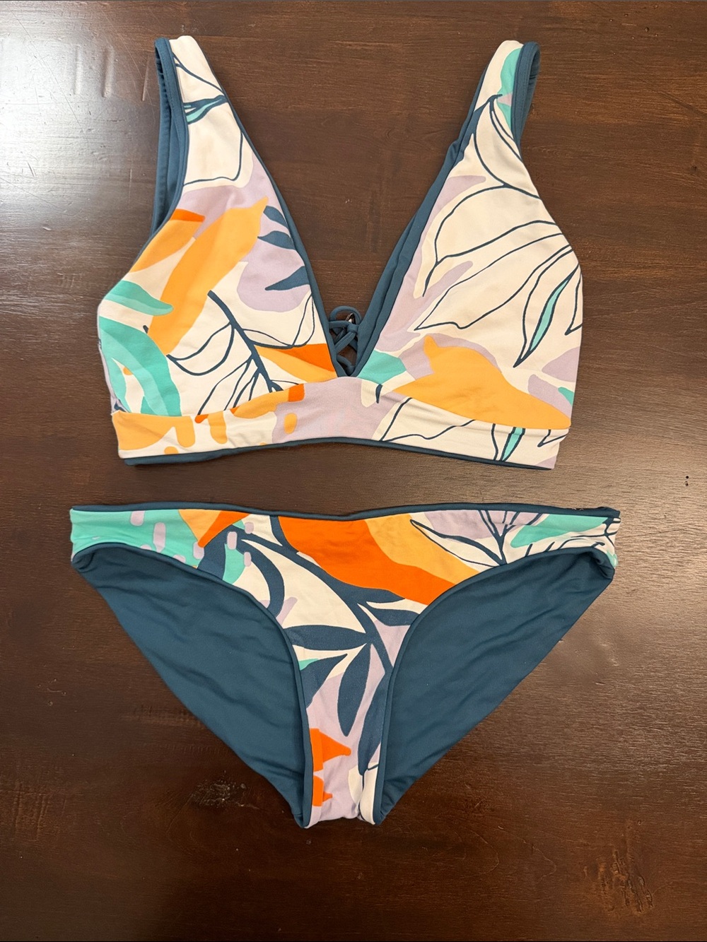 NOWT Women's Multicolor Floral Print V-Neck Bikini Set - Reversible Swim Suit